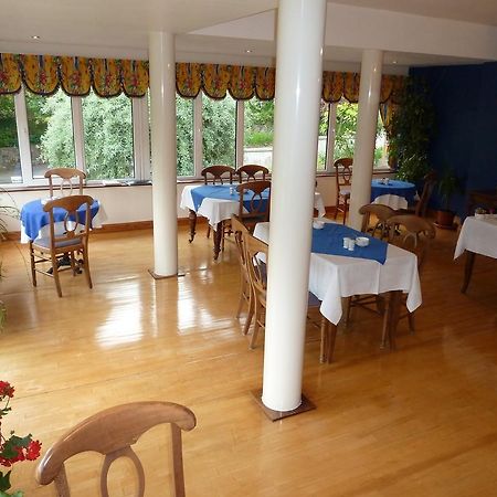 Annabella Lodge B&B มาลโลว์ ภายนอก รูปภาพ